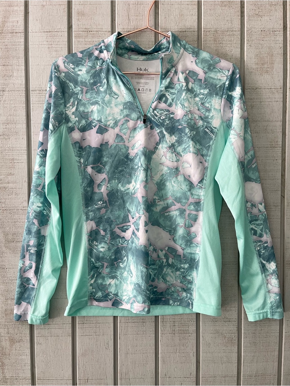 Huk Women’s Seafoam Mossy Oak Icon 1/4 Zip Fishing Top Medium